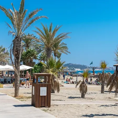 Lets In The Sun Sea View Calabella 아파트 *